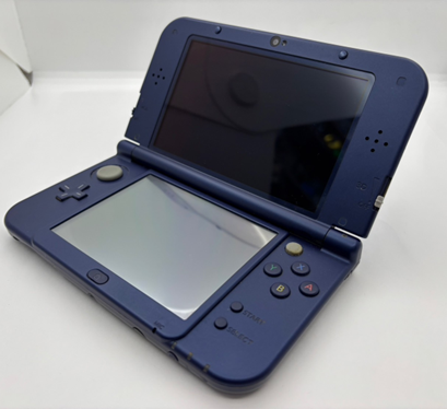 Newニンテンドー3DS LL メタリックブルー 本体 開いた状態 任天堂 RED-001