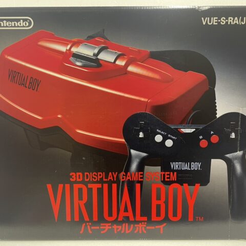 任天堂の立体視対応ゲーム機「ヴァーチャルボーイ」本体の写真
