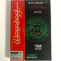 PCゲーム『ウィザードリィV 災渦の中心』FM TOWNS版のパッケージ。黒と赤を基調に、円形のドラゴンが描かれたデザイン。