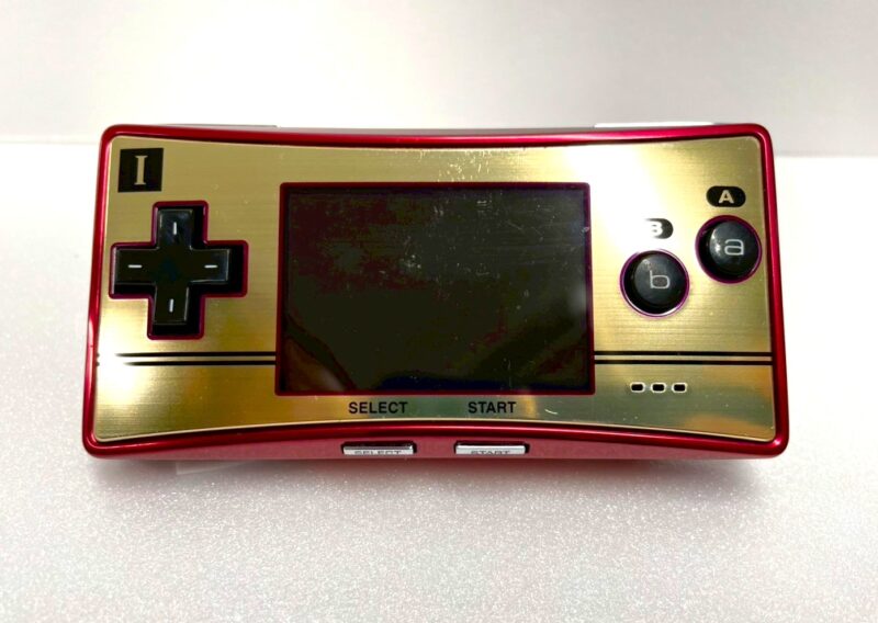 ゲームボーイミクロ ファミコンカラー 本体 正面 ゴールド×レッド 中野区新井で出張買取
